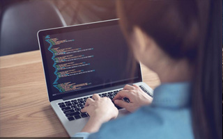 柳林 api php源码,下载的php源码怎么运行呢？